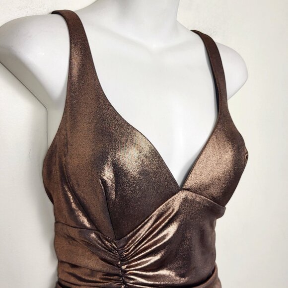 Betsy Adam metallic copper ruched gown. Size 8 - Picture 4 of 7